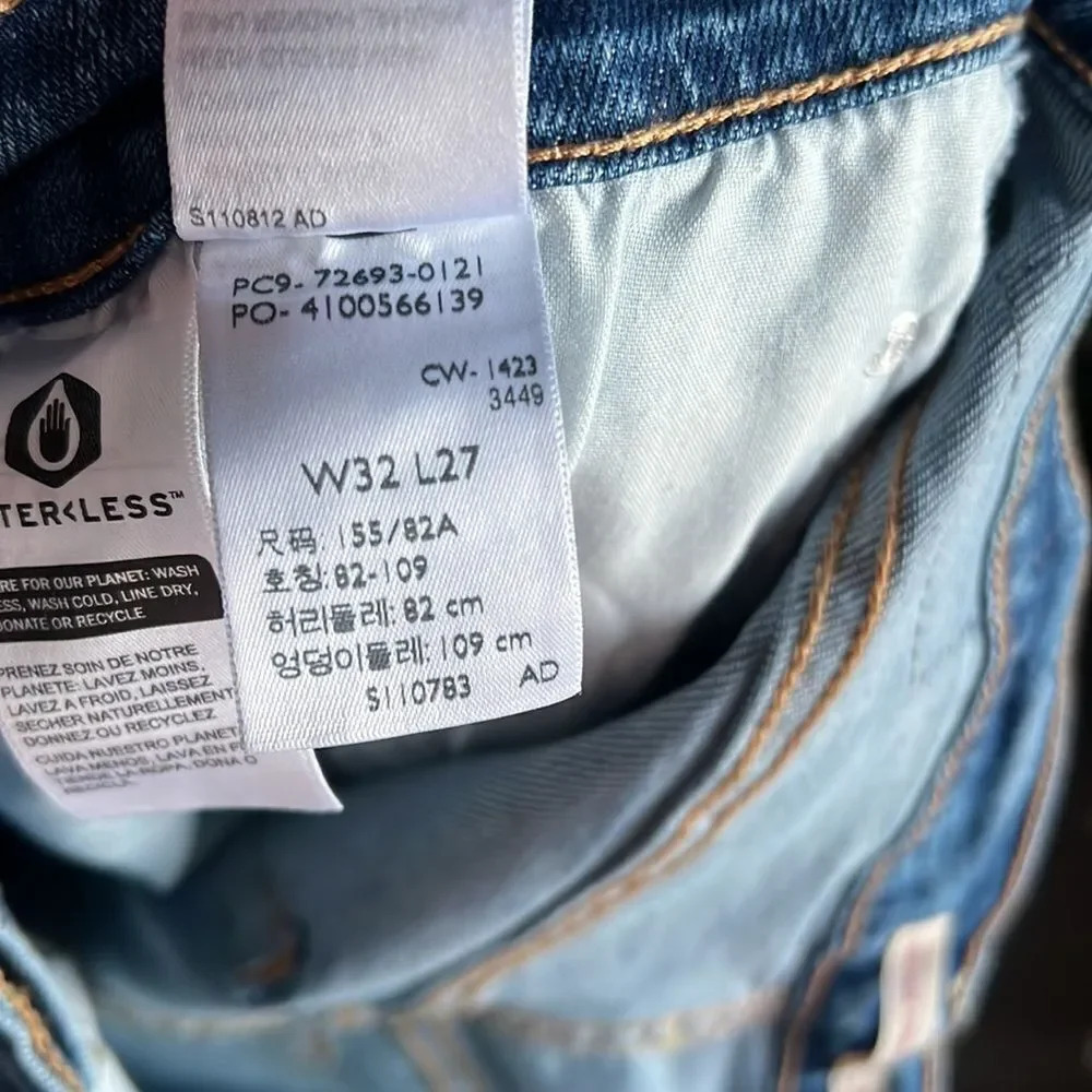 Levi's Ribcage Straight Ankle Jeans - Picture 11 of 13